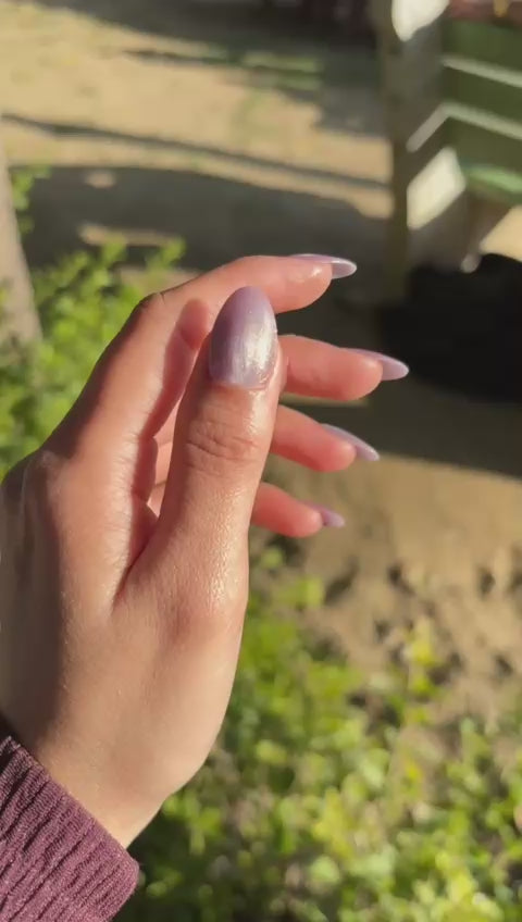 Twilight Shimmer – Mauve Cat Eye Shimmer Press-On Nails | Lush Tips